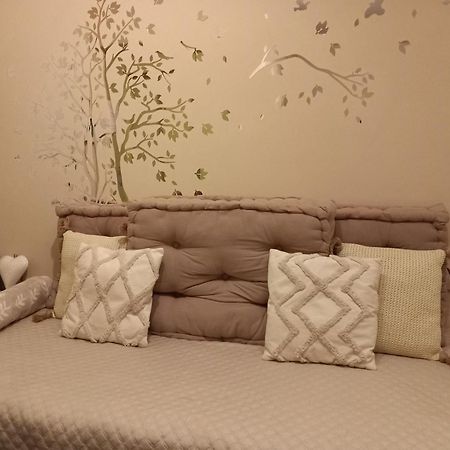 Au Petit Nid Froissart Bed & Breakfast Chimay Ngoại thất bức ảnh